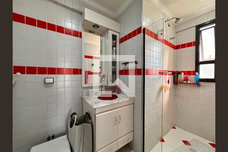 Apartamento à venda com 149m², 3 quartos e 3 vagas Apartamento à venda com 149m², 3 quartos e 3 vagasBanheiro da Suíte 2