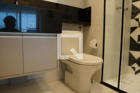 Banheiro da Suíte de apartamento para alugar com 1 quarto, 35m² em Pinheiros, São Paulo
