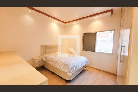 Quarto de apartamento à venda com 1 quarto, 48m² em Cambuí, Campinas