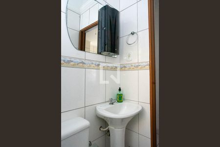 Apartamento à venda com 55m², 2 quartos e 1 vaga Apartamento à venda com 55m², 2 quartos e 1 vagaBanheiro