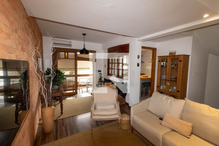 Sala de casa de condomínio à venda com 3 quartos, 168m² em Espírito Santo, Porto Alegre