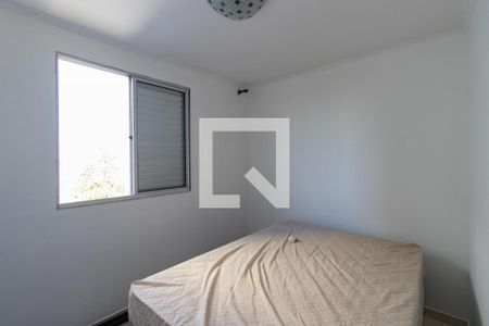 Quarto 1 de apartamento para alugar com 2 quartos, 55m² em Parque Novo Mundo, São Paulo