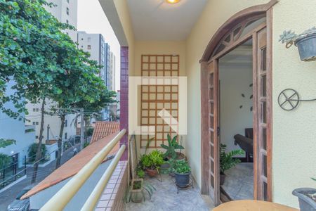 Varanda da sala de apartamento à venda com 4 quartos, 255m² em Sagrada Família, Belo Horizonte