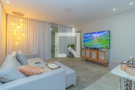 Sala de tv de apartamento à venda com 4 quartos, 255m² em Sagrada Família, Belo Horizonte