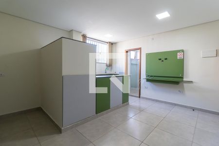 Sala e Quarto de kitnet/studio para alugar com 1 quarto, 25m² em Vila Ester (zona Norte), São Paulo