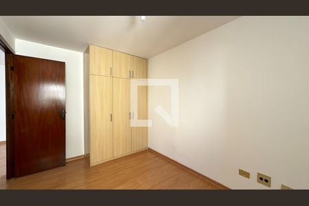Quarto 1 de apartamento para alugar com 3 quartos, 73m² em Bigorrilho, Curitiba