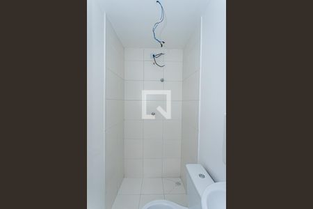 Banheiro de apartamento para alugar com 1 quarto, 17m² em Vila Mangalot, São Paulo