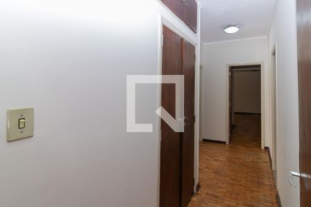Corredor de apartamento para alugar com 3 quartos, 185m² em Centro, Ribeirão Preto