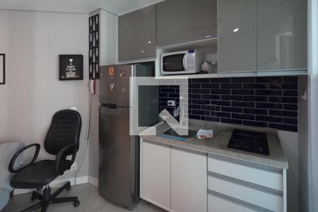 Sala e cozinha americana de apartamento para alugar com 1 quarto, 42m² em Gonzaga, Santos