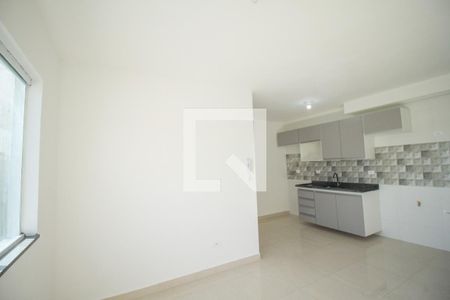 Sala  de apartamento para alugar com 2 quartos, 36m² em Vila Invernada, São Paulo