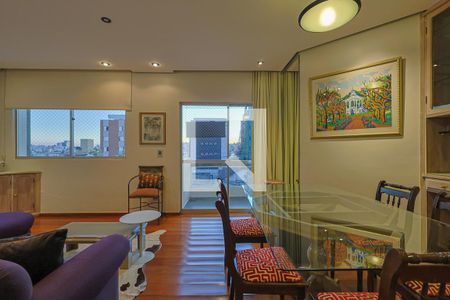 Sala  de apartamento à venda com 3 quartos, 95m² em Sagrada Família, Belo Horizonte