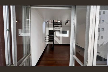 Sacada Sala de apartamento à venda com 1 quarto, 55m² em Jardins, São Paulo