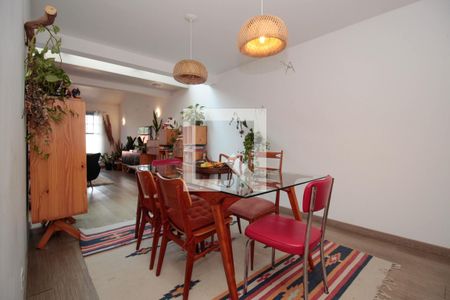 Sala de Jantar de casa à venda com 4 quartos, 220m² em Vila Madalena, São Paulo