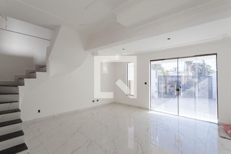 Sala de casa à venda com 2 quartos, 200m² em Santa Amelia, Belo Horizonte