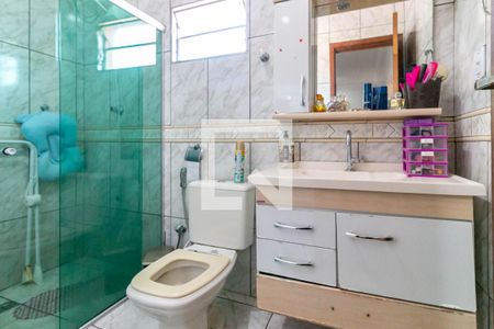 Casa à venda com 120m², 3 quartos e sem vaga Casa à venda com 120m², 3 quartos e sem vagaBanheiro