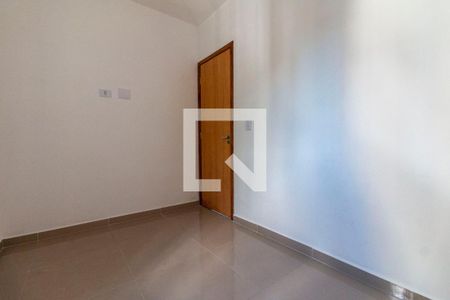 Quarto 2 de apartamento para alugar com 2 quartos, 42m² em Vila Santana, São Paulo