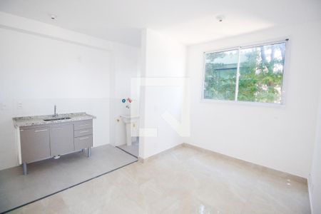 Cozinha / Sala de apartamento para alugar com 2 quartos, 38m² em Jardim Miriam, São Paulo