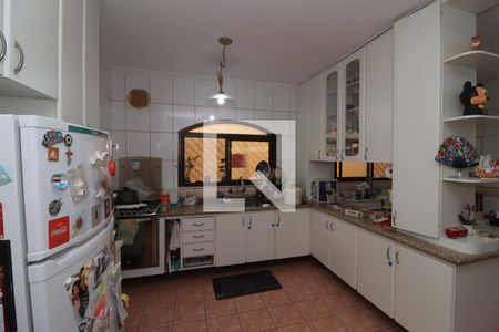 Cozinha de casa à venda com 4 quartos, 190m² em Vila Carrao, São Paulo