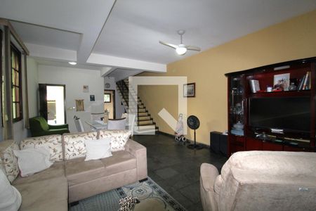 Sala de casa de condomínio para alugar com 4 quartos, 300m² em Anil, Rio de Janeiro