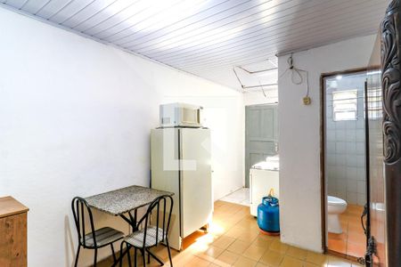 Sala/Quarto de kitnet/studio para alugar com 1 quarto, 30m² em Granja Julieta, São Paulo