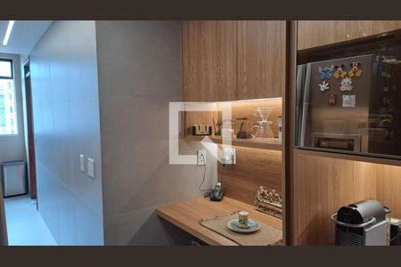 Apartamento à venda com 4 quartos, 243m² em Ingá, Niterói
