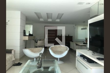 Casa à venda com 3 quartos, 172m² em Vila Progresso, Niterói