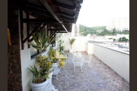 Apartamento à venda com 2 quartos, 159m² em Centro, Niterói