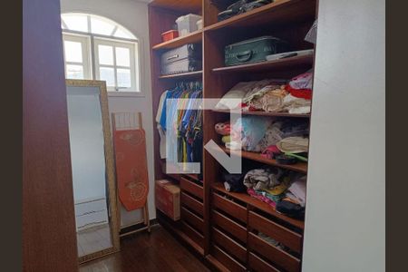 Casa à venda com 4 quartos, 351m² em Piratininga, Niterói