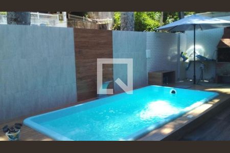 Casa à venda com 3 quartos, 127m² em Maravista, Niterói