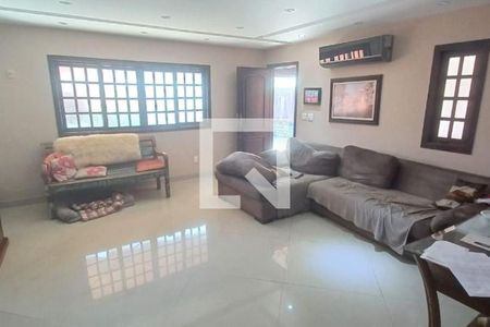 Casa à venda com 3 quartos, 290m² em Engenho do Mato, Niterói