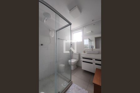 Banheiro de apartamento para alugar com 1 quarto, 45m² em Barra, Salvador
