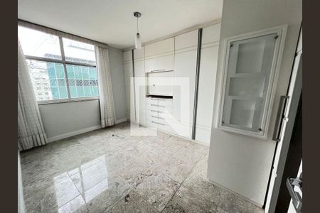 Apartamento à venda com 3 quartos, 190m² em Icaraí, Niterói