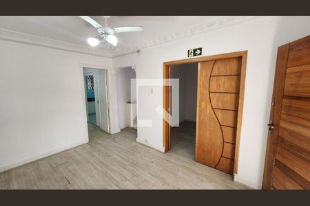 Sala de casa para alugar com 3 quartos, 220m² em Vila Matias, Santos