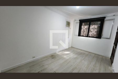 Sala 2 de casa para alugar com 3 quartos, 220m² em Vila Matias, Santos