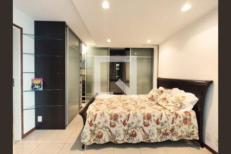 Apartamento à venda com 3 quartos, 120m² em Charitas, Niterói
