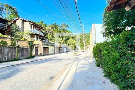 Casa à venda com 150m², 3 quartos e 4 vagas