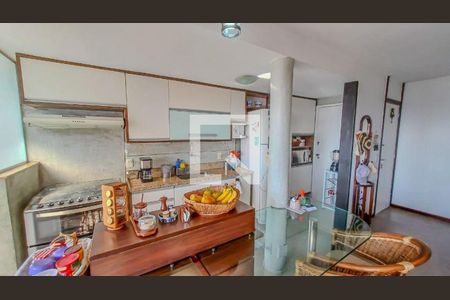 Apartamento à venda com 4 quartos, 180m² em Icaraí, Niterói