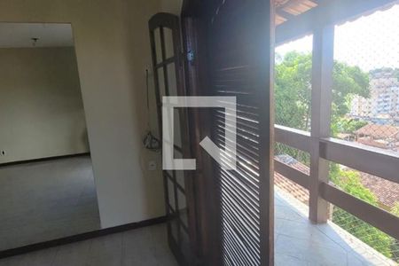 Casa à venda com 5 quartos, 318m² em Badu, Niterói