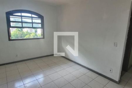 Casa à venda com 5 quartos, 318m² em Badu, Niterói