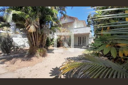 Casa à venda com 2 quartos, 119m² em Engenho do Mato, Niterói