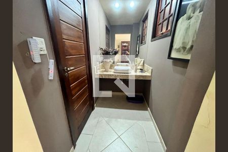 Casa à venda com 4 quartos, 324m² em Vila Progresso, Niterói