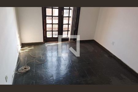 Casa à venda com 4 quartos, 178m² em Maravista, Niterói