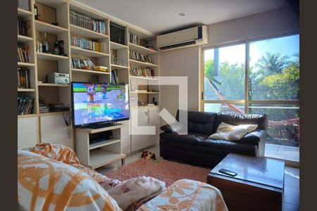 Casa à venda com 3 quartos, 217m² em Camboinhas, Niterói
