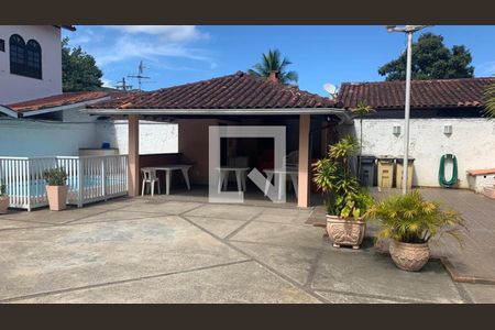 Casa à venda com 3 quartos, 180m² em Itaipu, Niterói