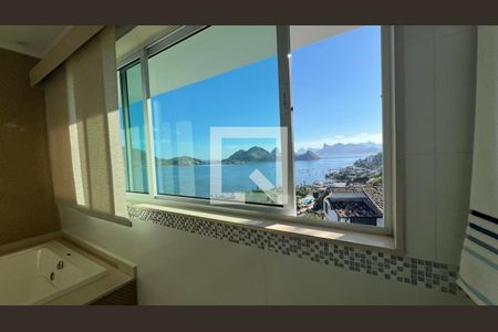 Casa à venda com 5 quartos, 570m² em São Francisco, Niterói
