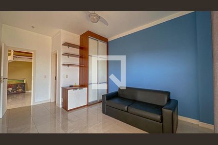 Casa à venda com 4 quartos, 483m² em Charitas, Niterói