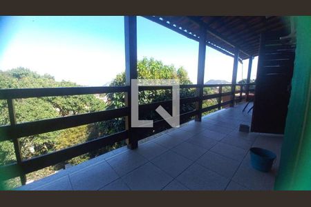 Casa à venda com 5 quartos, 518m² em Pendotiba, Niterói