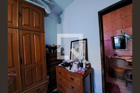 Casa à venda com 5 quartos, 216m² em Piratininga, Niterói