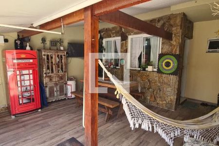 Casa à venda com 4 quartos, 247m² em Piratininga, Niterói