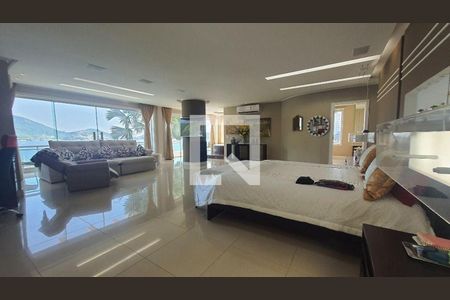 Casa à venda com 4 quartos, 1500m² em São Francisco, Niterói